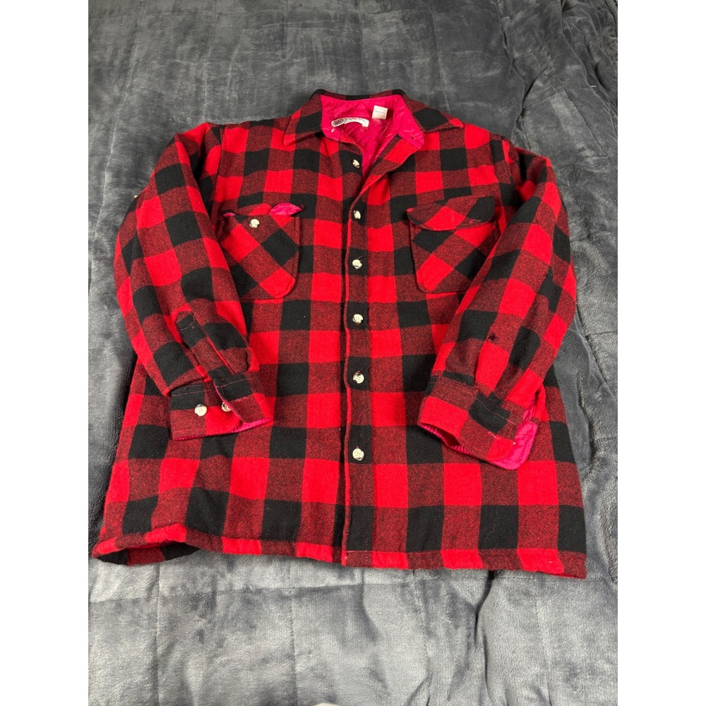 Squaw Valley Sportswear Mens Red Black Buffalo Plaid Wool Quilted Shirt Jacket L